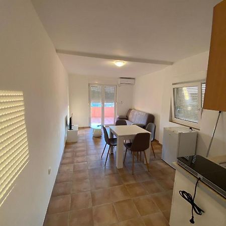 Apartments Dalmatia سفيتي بيتار المظهر الخارجي الصورة